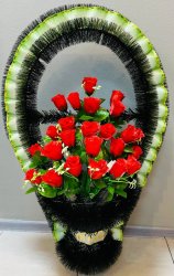 Корзина на похороны 6ж (розы, зелень)